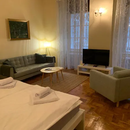 Boheme Apartment *