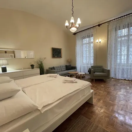 Apartment Boheme
